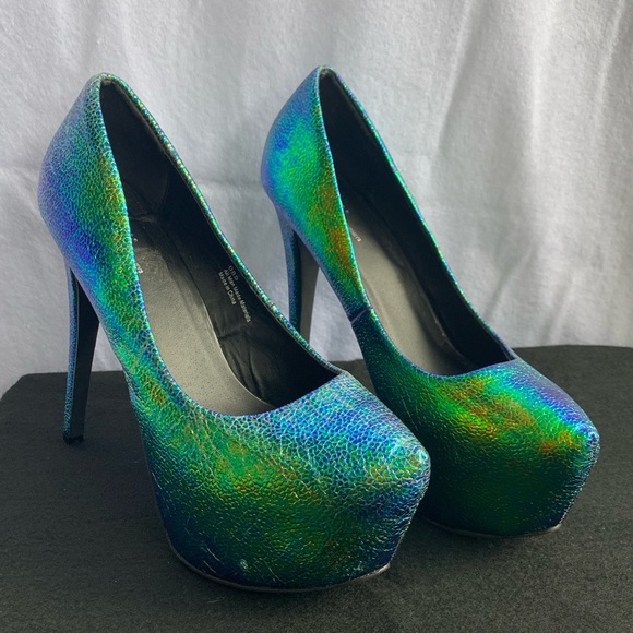 Shi by JOURNEYS Shoes - Shi by Journey’s platform stiletto heels